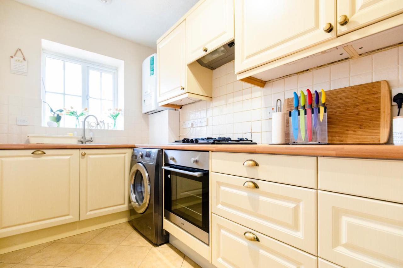 Chichester Retreat House With Free Parking Exterior foto