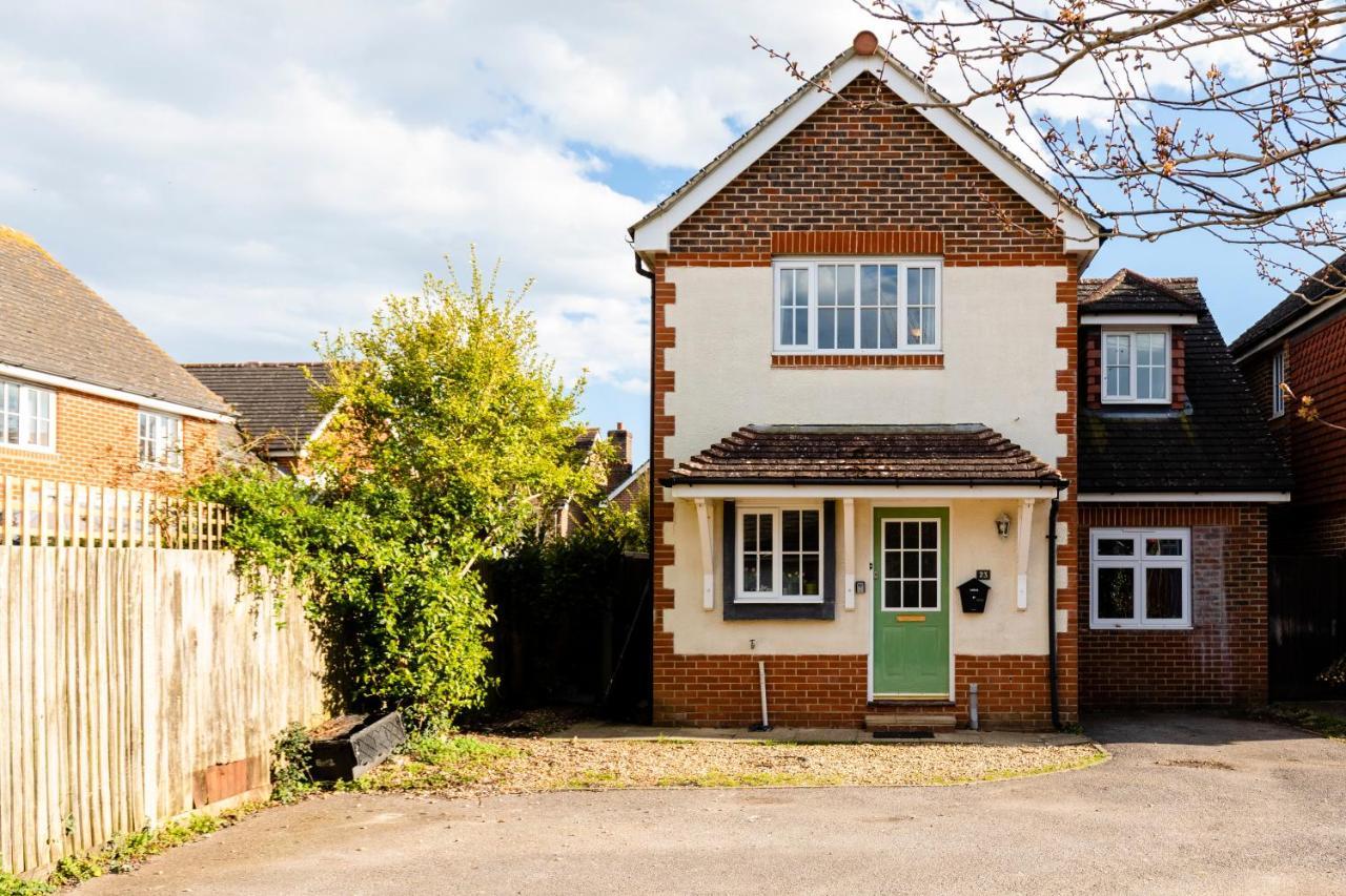 Chichester Retreat House With Free Parking Exterior foto