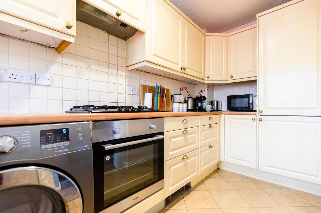 Chichester Retreat House With Free Parking Exterior foto