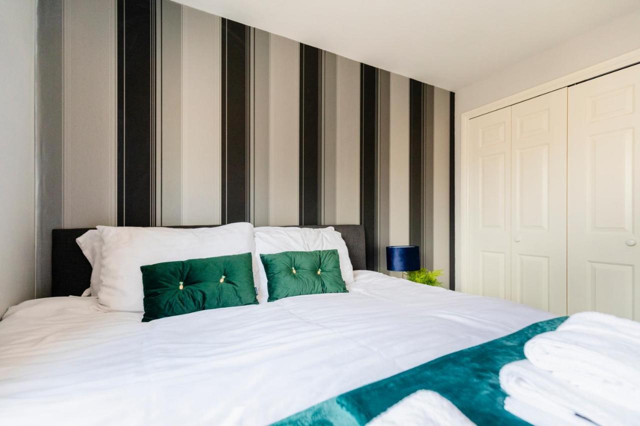 Chichester Retreat House With Free Parking Exterior foto