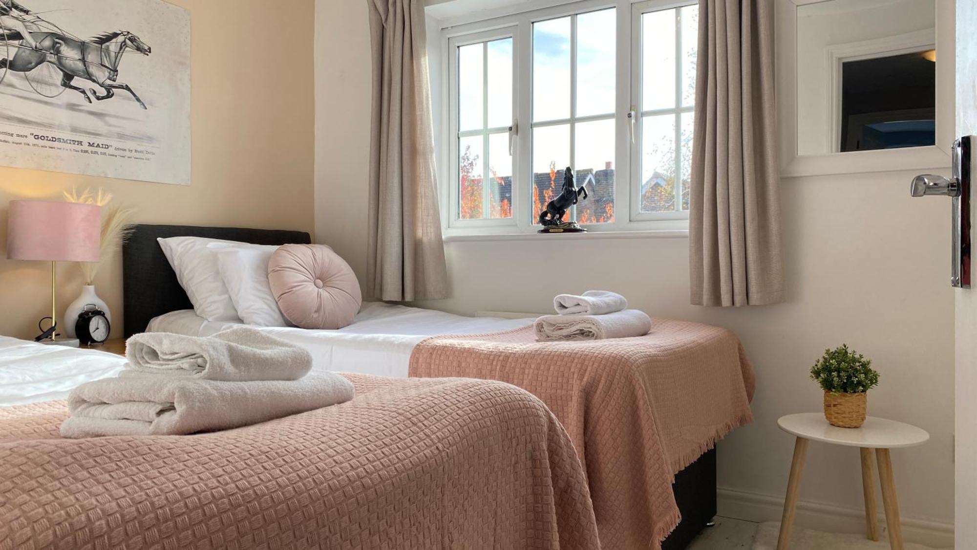 Chichester Retreat House With Free Parking Exterior foto