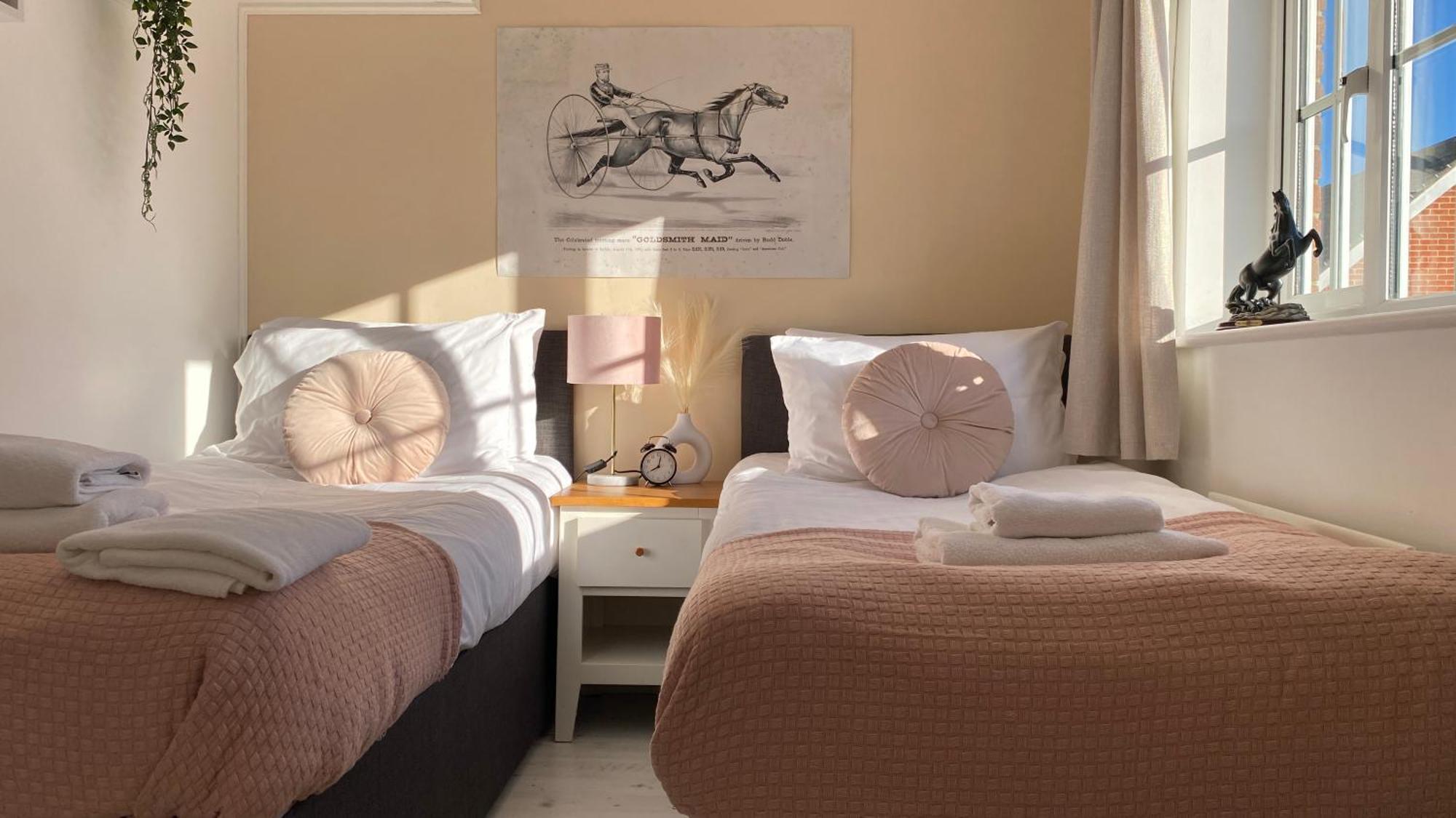 Chichester Retreat House With Free Parking Exterior foto