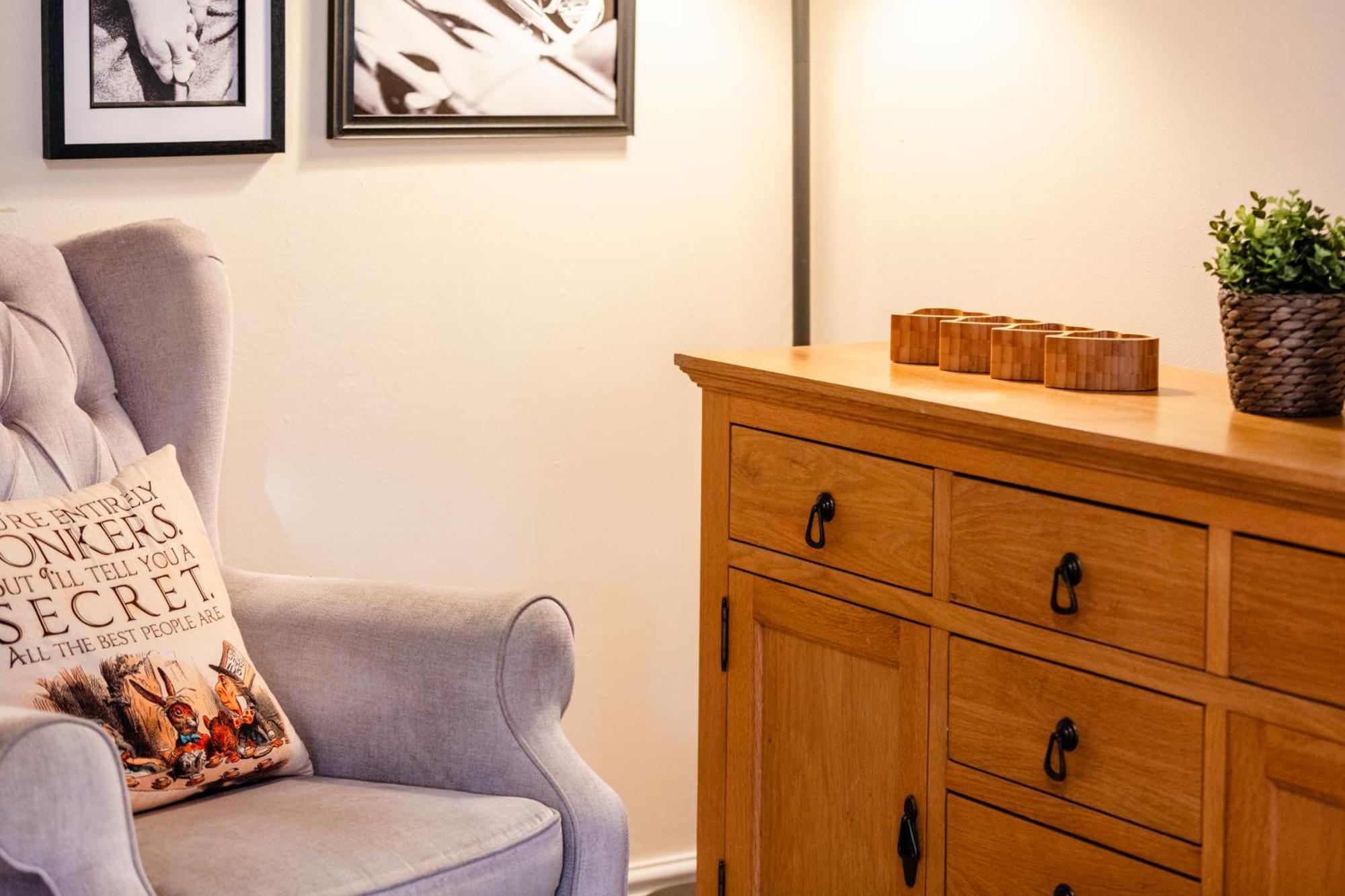 Chichester Retreat House With Free Parking Exterior foto