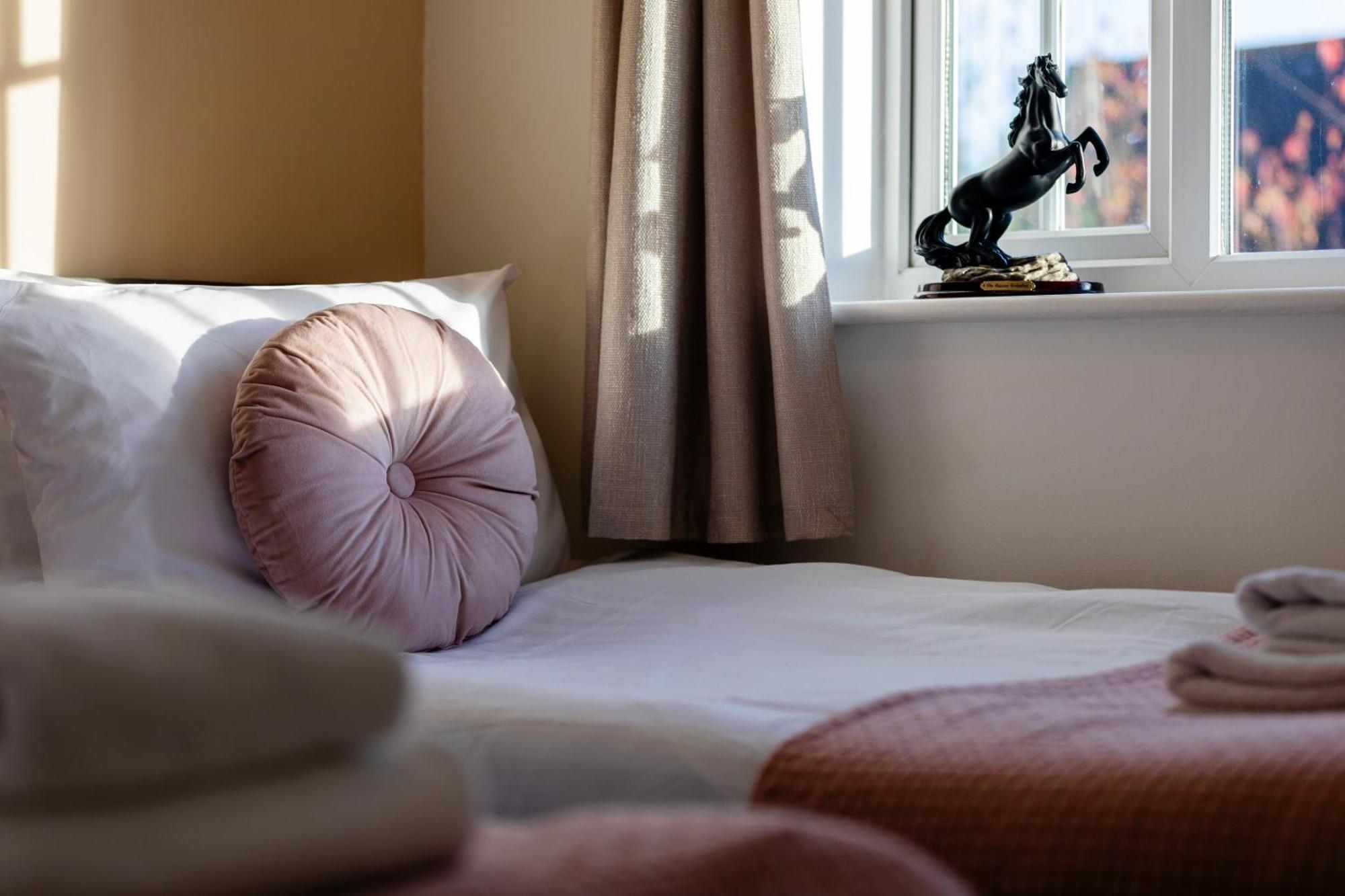 Chichester Retreat House With Free Parking Exterior foto