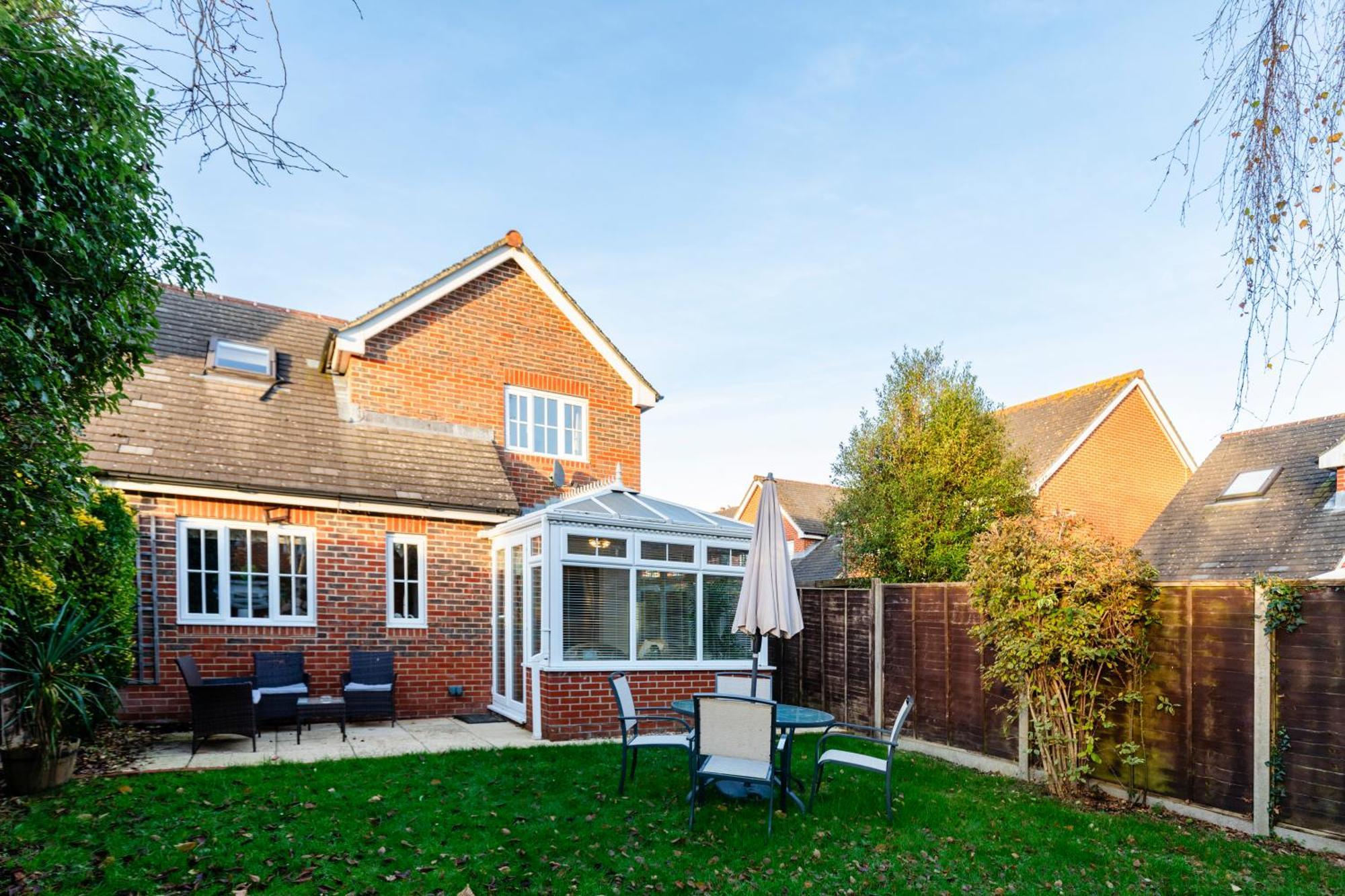 Chichester Retreat House With Free Parking Exterior foto